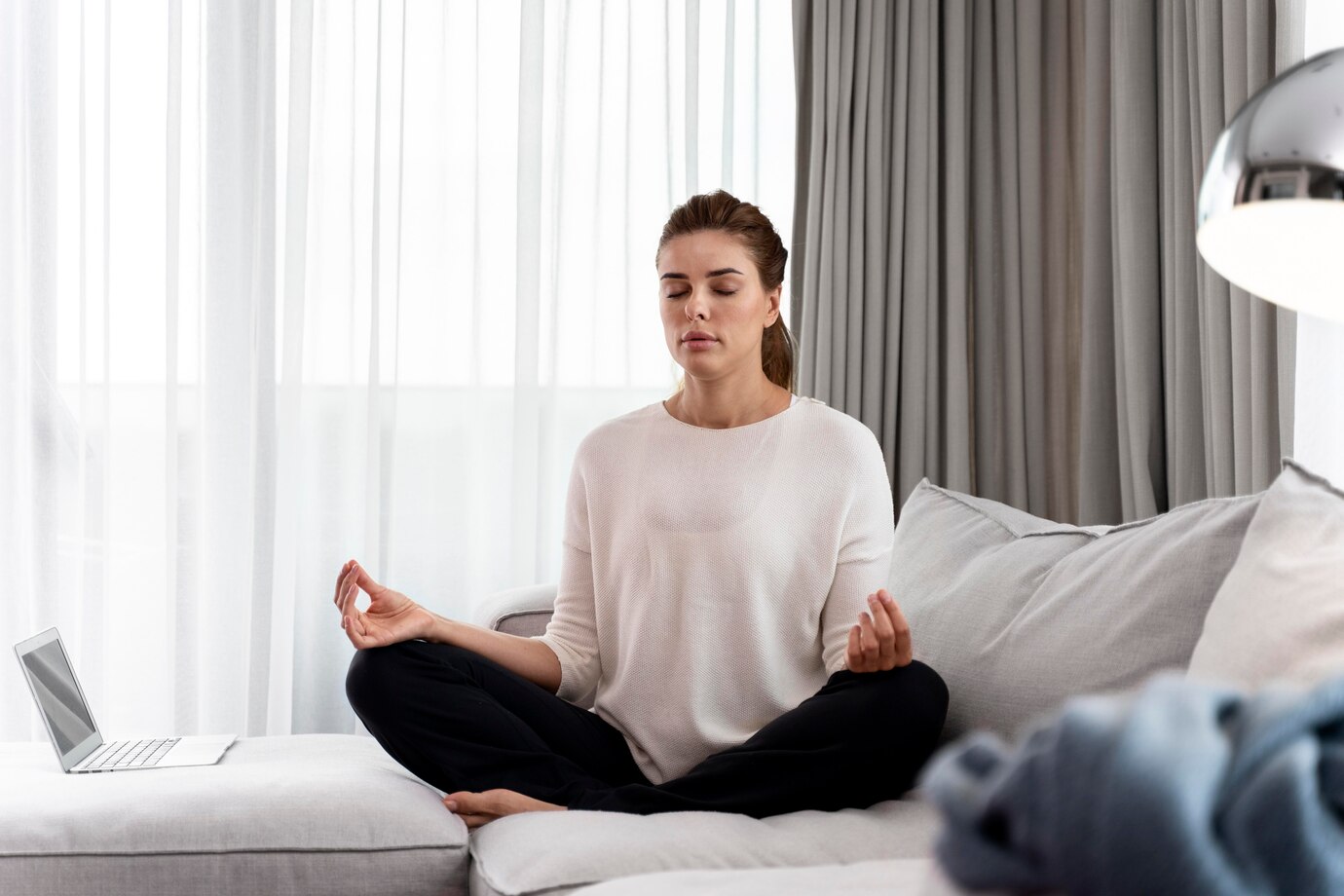 Как медитация снимает головную боль